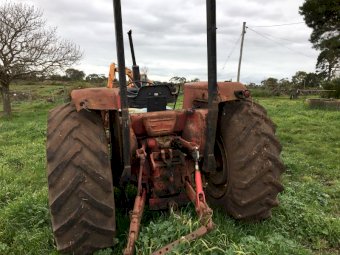 International 684 Tractor with Loader