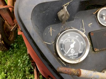 International 684 Tractor with Loader