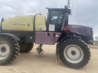 2012 Hardi Saritor 4800 Self Propelled Sprayer