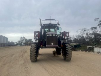 2012 Hardi Saritor 4800 Self Propelled Sprayer