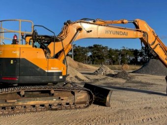 2018 Hyundai R235LC-9 Excavator
