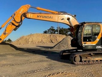 2018 Hyundai R235LC-9 Excavator