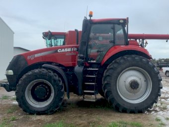 Under Auction - (A202) 2015 Case Magnum 340CVT Tractor 