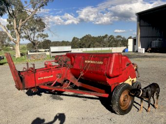 New Holland Hay Liner 68 Small Square Baler