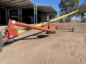 Westfield 100-61 Swing away Auger