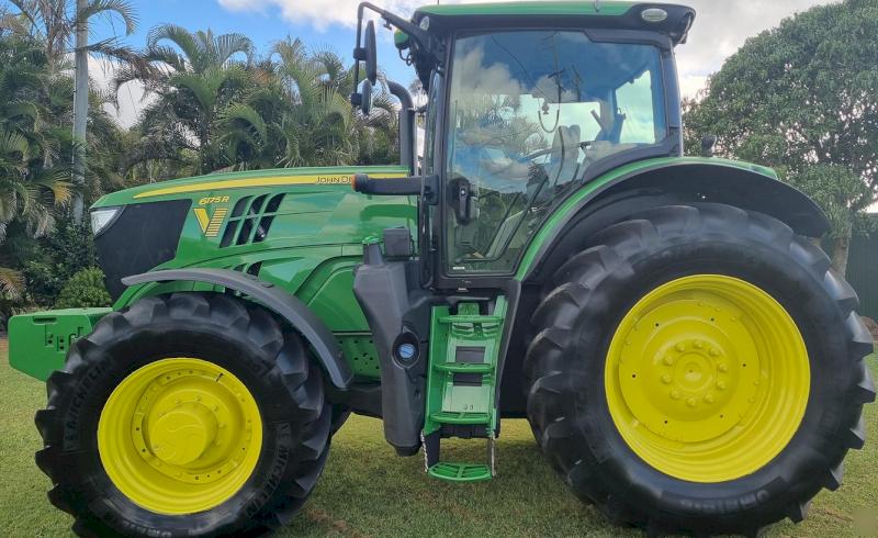 2019 John Deere 6175R 4WD Tractor