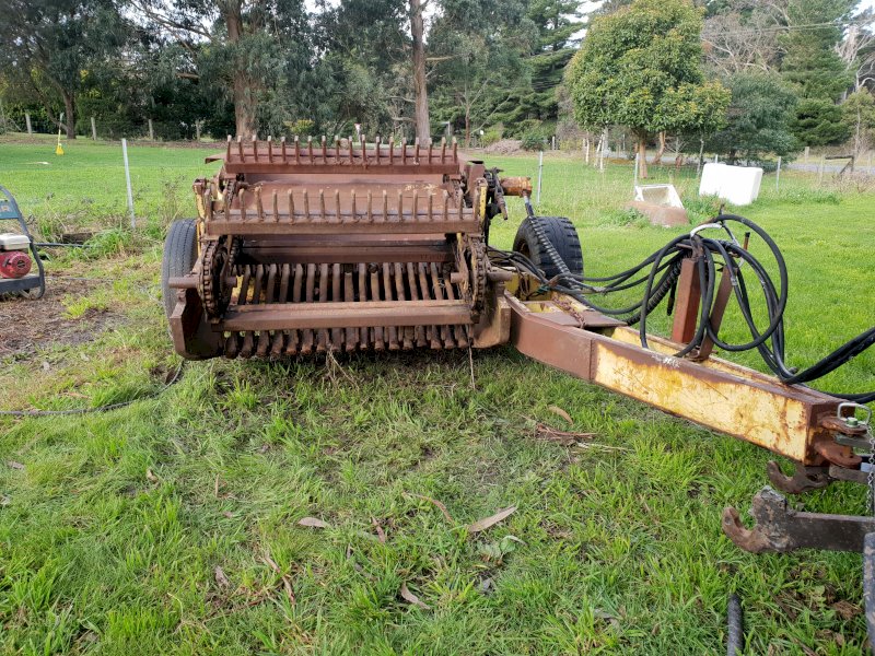 Under Auction - (A201) Schulte RSH4 Rock Picker 