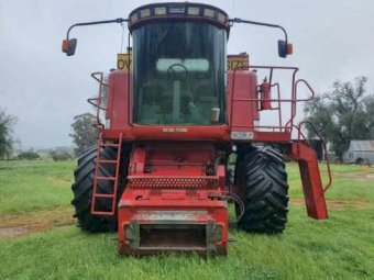Case 2166 Header with 30 Front and Comb Trailer