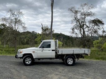 2013 Toyota  Landcrusier Work Mate 4x4 with Alloy tipping tray