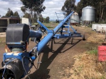 Brandt 10/70 Swing Away Auger