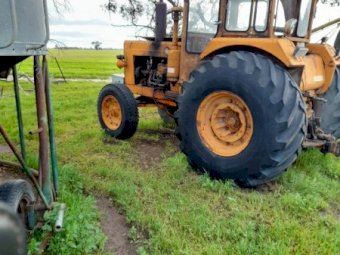 Chamberlain Countryman 354 Tractor