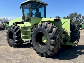 1984 Steiger Bearcat 1000 Tractor