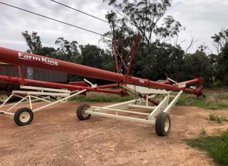 2016 Farm King 1395 Swingaway Auger