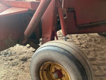 New Holland 1431 Mower Conditioner