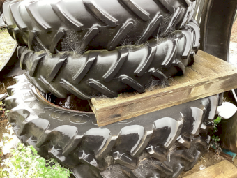 Tractor Tyre Set