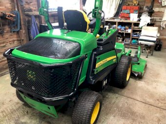 John Deere 1580 Outfront Mower