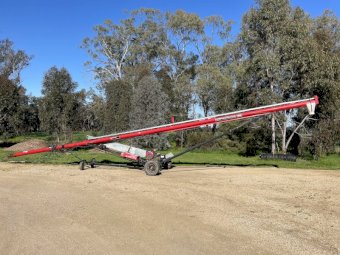 Wheatheart Self Propelled Auger 51' x 8