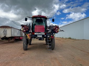 2014 Case 4430 Patriot Self Propelled Boom Spray