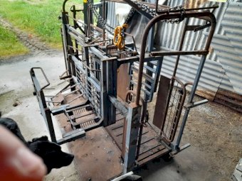 Draffen Sheep Handler