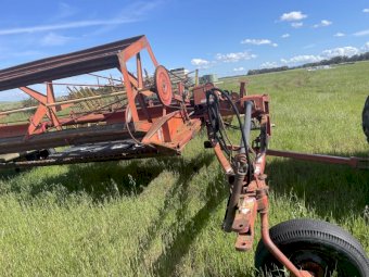 Versatile 20ft PTO Windrower