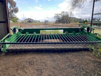 2016  John Deere 615 P Pick up Front