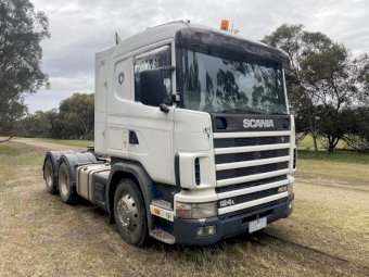1998 Scania 124 Prime Mover