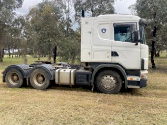 1998 Scania 124 Prime Mover