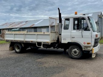 1989 UD Nissan Tipper