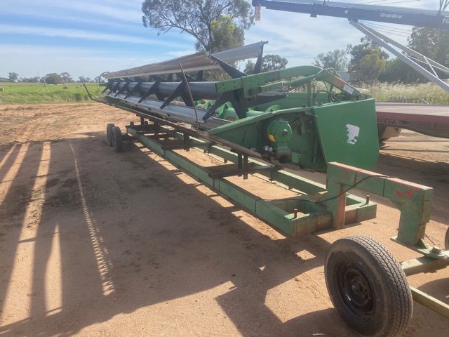 30ft John Deere Header Front