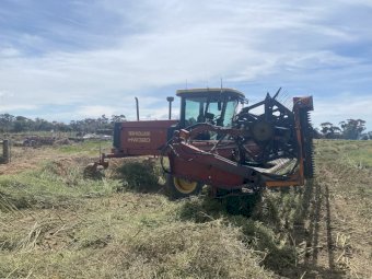 New Holland HW320 with 1052 Front and 18 ft Haybine Mower Front