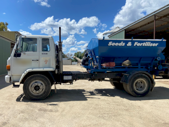 1988 Isuzu FTR Truck with Marshall 850TM Spreader Bin