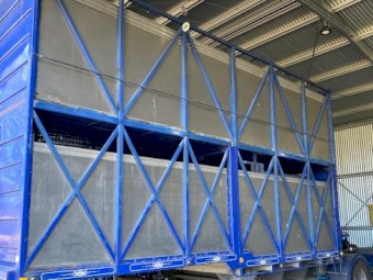 2004 Duncan Stock Crate A Trailer