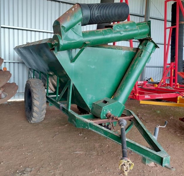 **Price reduced** 10 tonne Chaser Bin