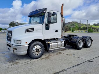2013 Iveco Powerstar 7200 Prime Mover