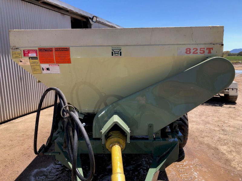 Marshall 825T Spreader Farm Tender