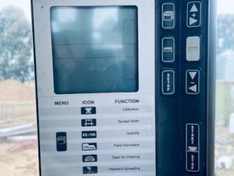 2016 Bogballe M3 Spreader