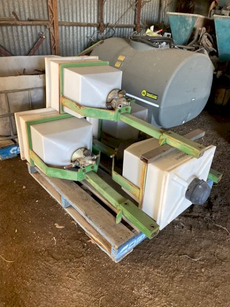 Microband Fertilizer Metering boxes