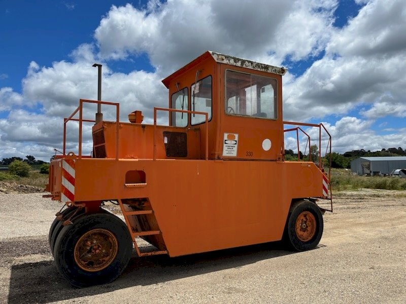 Under Auction - (A210) 13 Ton Pacific Roller 