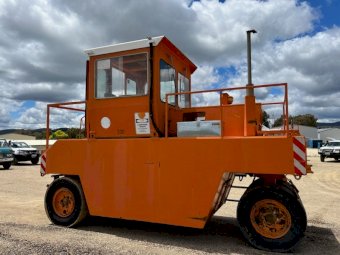 Under Auction - (A210) 13 Ton Pacific Roller 