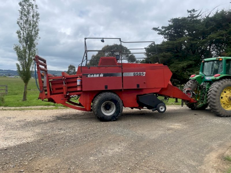 Case 8585 8x4x3 6 String Large Square Baler