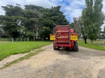 Case 8585 8x4x3 6 String Large Square Baler