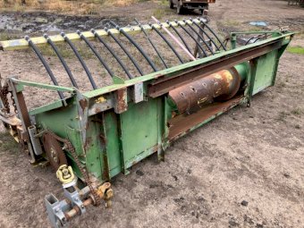 John Deere Canola Pickup Front