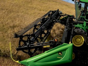 2014 John Deere 40 ft 440 D Windrower Front