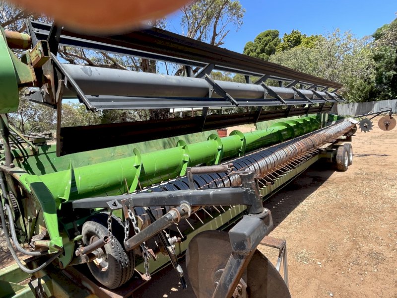 John Deere 930 Tin Front