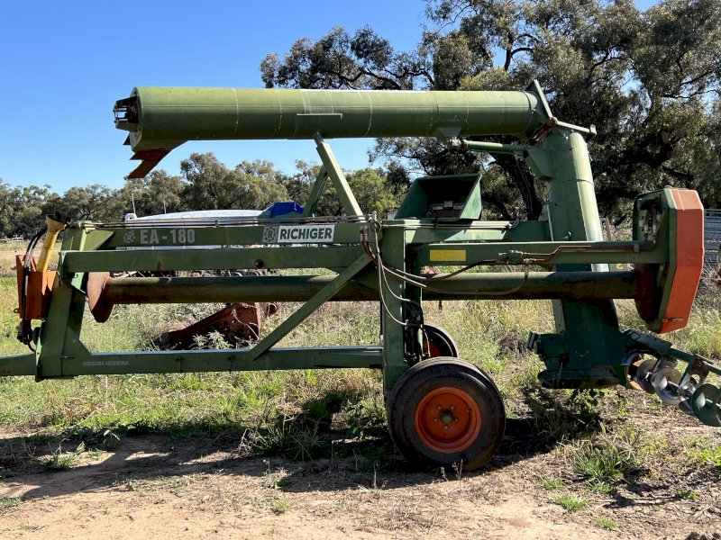 Richiger EA-180 Grain Bag Outloader