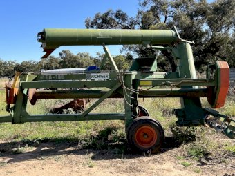 Richiger EA-180 Grain Bag Outloader