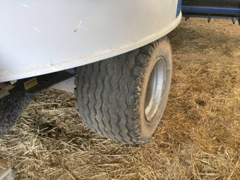 Penta Hurricane 3030 Feed Mixer