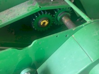 2015 McHale V640 Round Baler