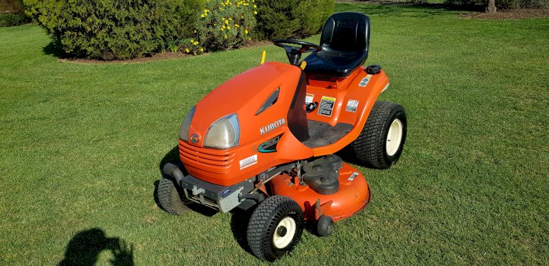 Kubota Ride on  Mower Model T 2380