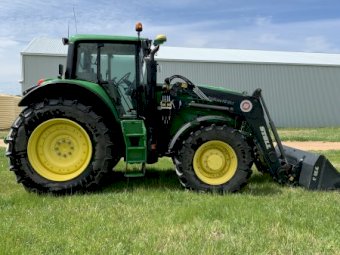 2017 John Deere 6195M Tractor with Loader